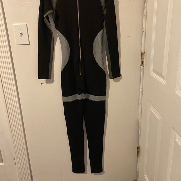 COLOUR BLOCK JUMPSUIT - BLACK - Picture 9 of 9